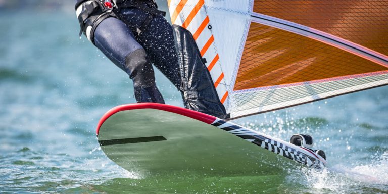 How to Choose the Right Windsurfing Board?