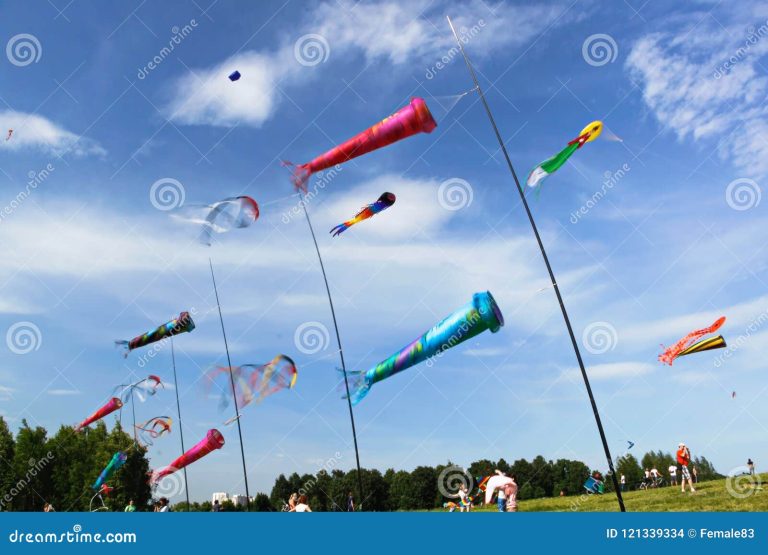 How to Handle a Kite in Strong Winds?